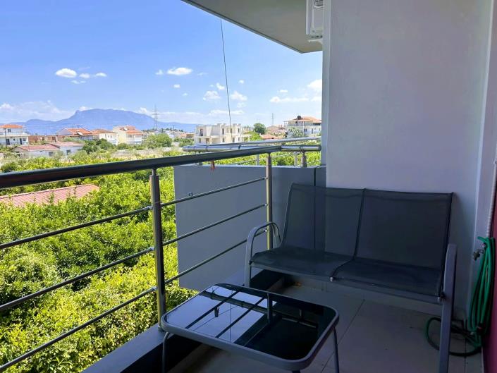 Image No.20-4 Bed Semi-Detached for sale