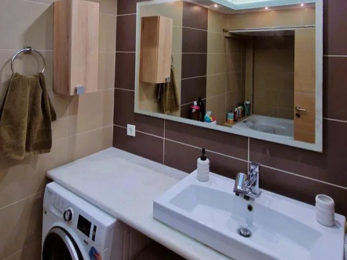 Image No.14-4 Bed Semi-Detached for sale