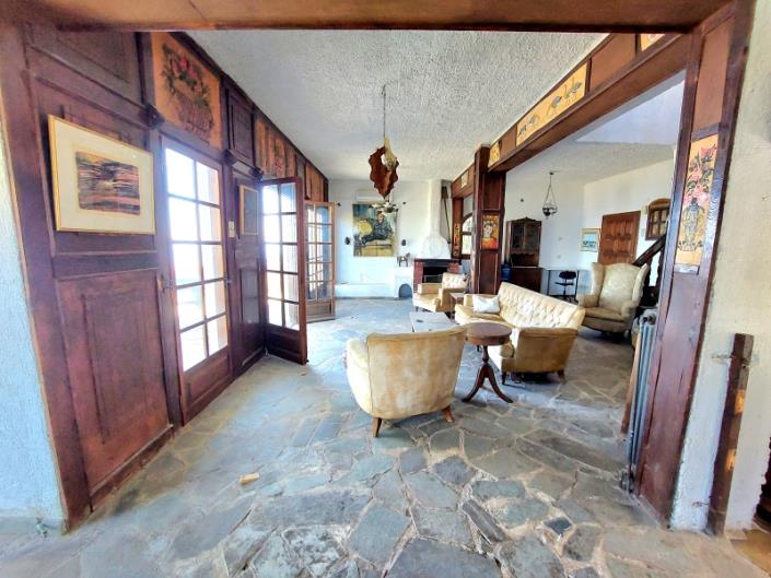 Image No.10-4 Bed House for sale