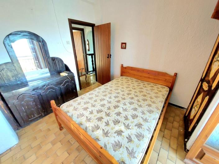 Image No.25-4 Bed House for sale