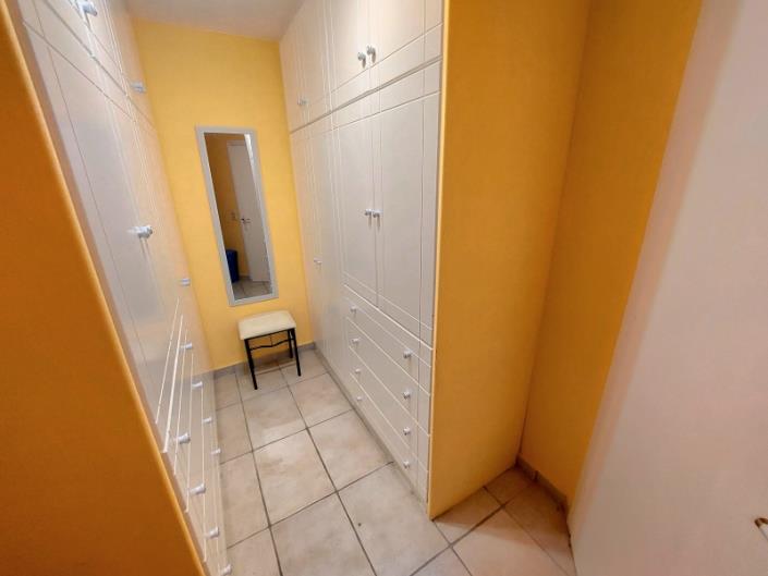 Image No.25-2 Bed House for sale