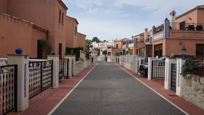 Image No.6-4 Bed Villa for sale