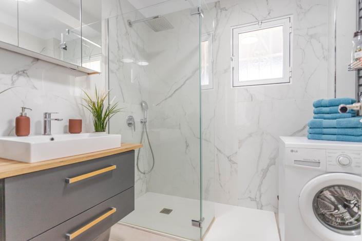 Image No.15-2 Bed Townhouse for sale