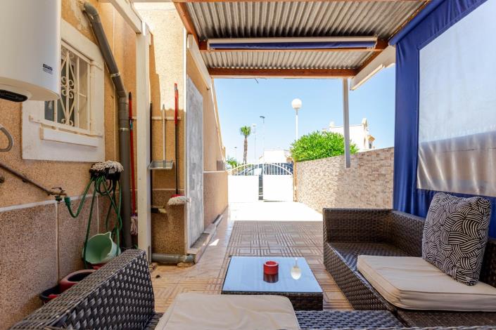 Image No.31-2 Bed Townhouse for sale