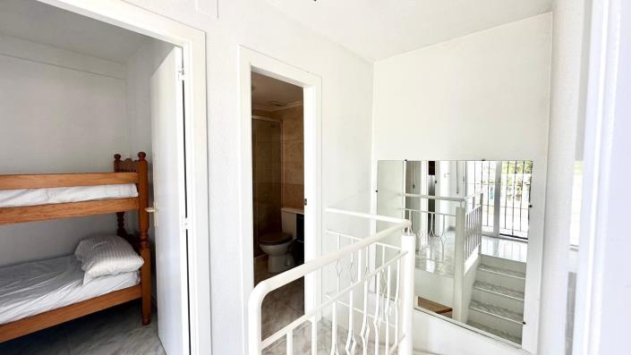 Image No.16-3 Bed Townhouse for sale