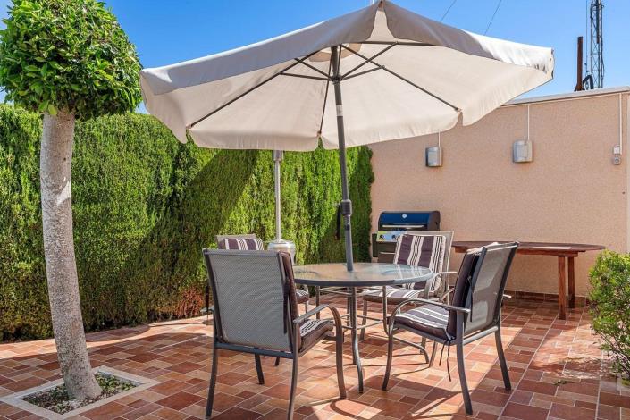 Image No.26-3 Bed Townhouse for sale