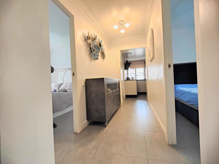 Image No.15-4 Bed Villa for sale