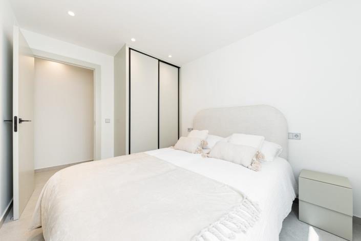 Image No.33-3 Bed Penthouse for sale