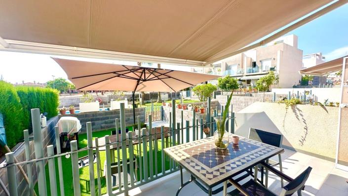 Image No.16-3 Bed Townhouse for sale