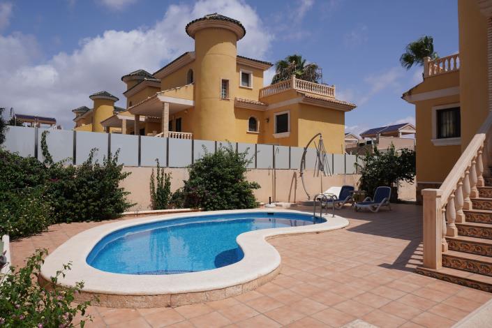 Image No.6-Villa de 3 chambres à vendre à Orihuela Costa