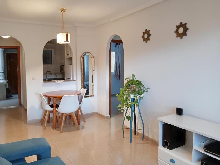 Image No.2-Appartement de 2 chambres à vendre à Torrevieja