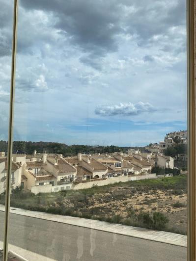 Image No.10-3 Bed Apartment for sale