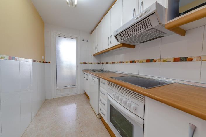 Image No.40-2 Bed Apartment for sale