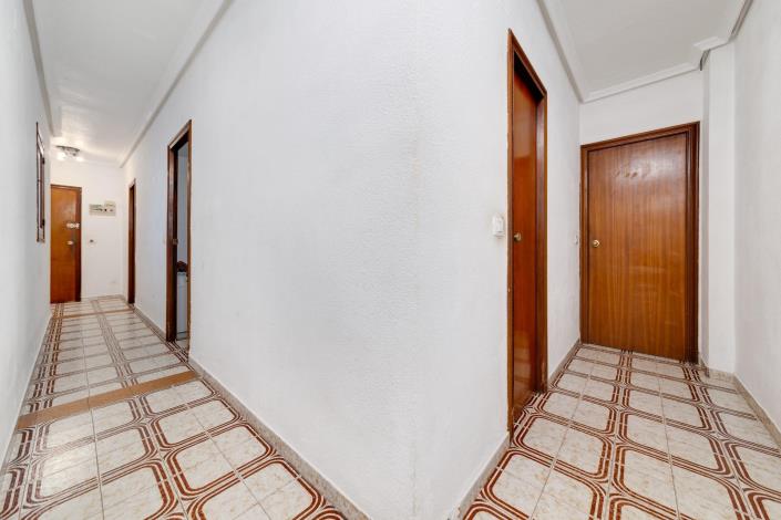 Image No.14-3 Bed Apartment for sale