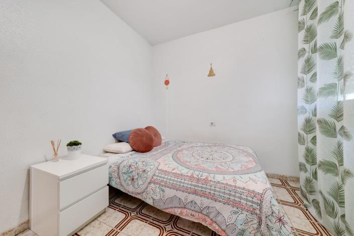 Image No.19-3 Bed Apartment for sale