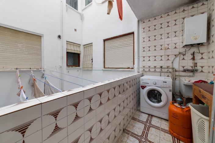 Image No.30-3 Bed Apartment for sale