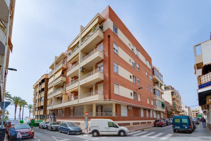 Image No.32-3 Bed Apartment for sale