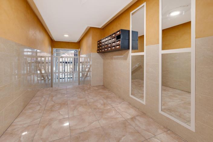 Image No.38-3 Bed Apartment for sale