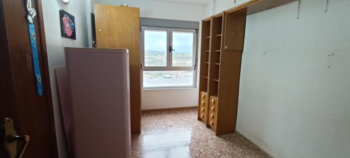 Image No.15-3 Bed Apartment for sale