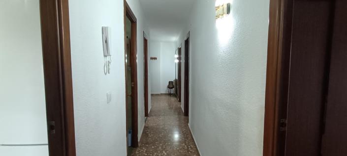 Image No.21-3 Bed Apartment for sale