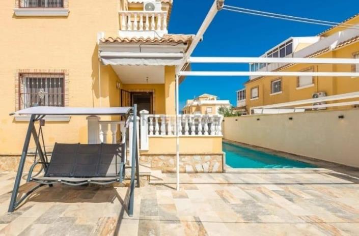 Image No.5-Villa de 5 chambres à vendre à Ciudad Quesada