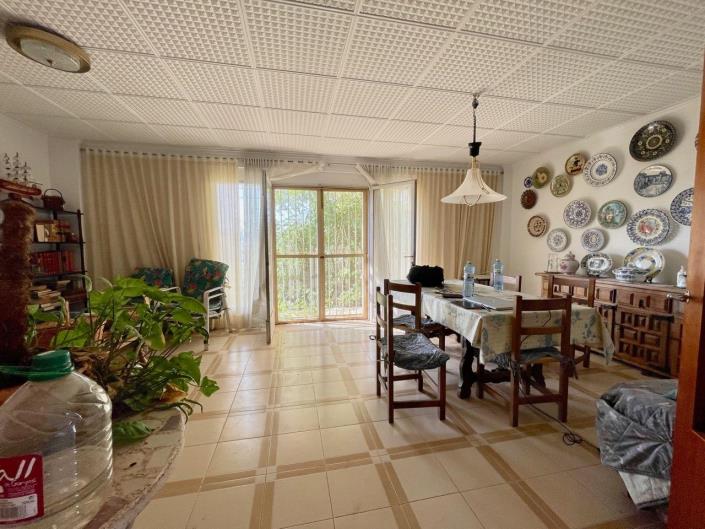 Image No.2-Maison / Villa de 5 chambres à vendre à Benidorm