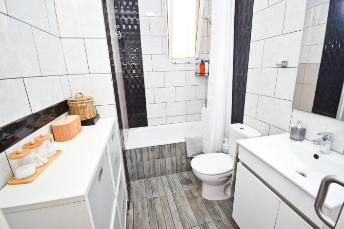 Image No.12-3 Bed Apartment for sale