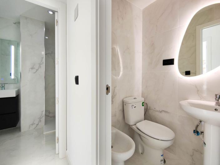 Image No.21-2 Bed Apartment for sale