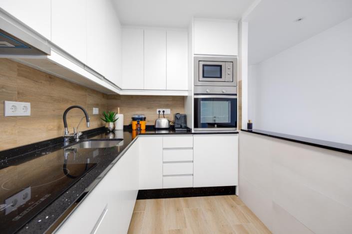 Image No.26-3 Bed Apartment for sale