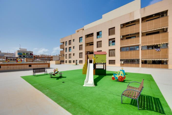 Image No.28-2 Bed Apartment for sale