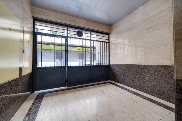 Image No.33-2 Bed Apartment for sale