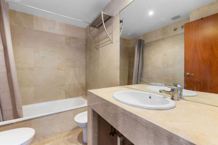 Image No.14-2 Bed Apartment for sale