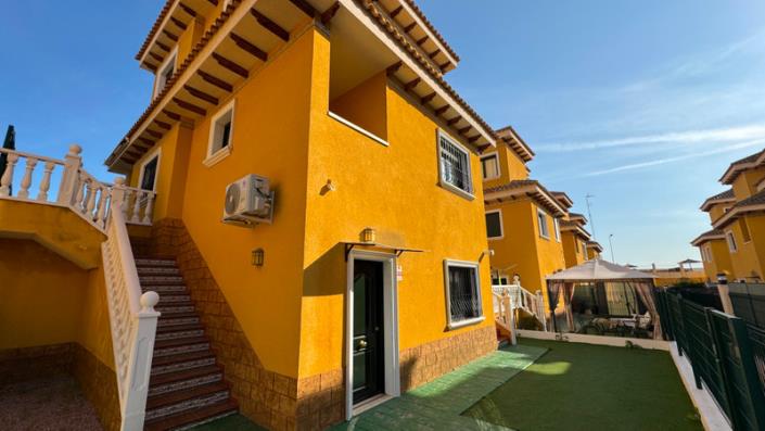 Image No.15-3 Bed Villa for sale