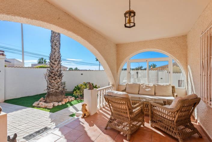 Image No.3-5 Bed Villa for sale