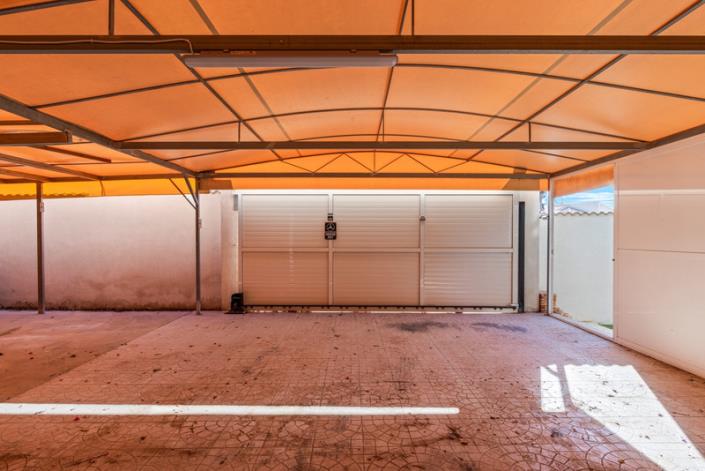 Image No.46-5 Bed Villa for sale