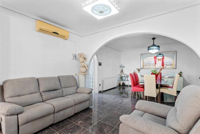 Image No.2-3 Bed Villa for sale