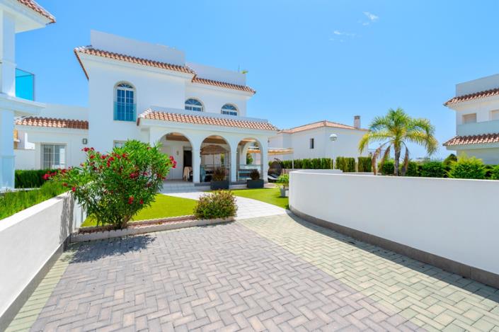 Image No.20-3 Bed Villa for sale