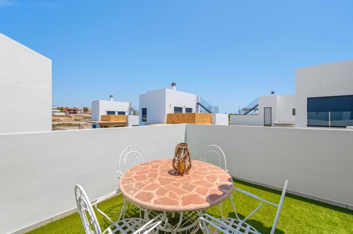 Image No.34-3 Bed Villa for sale