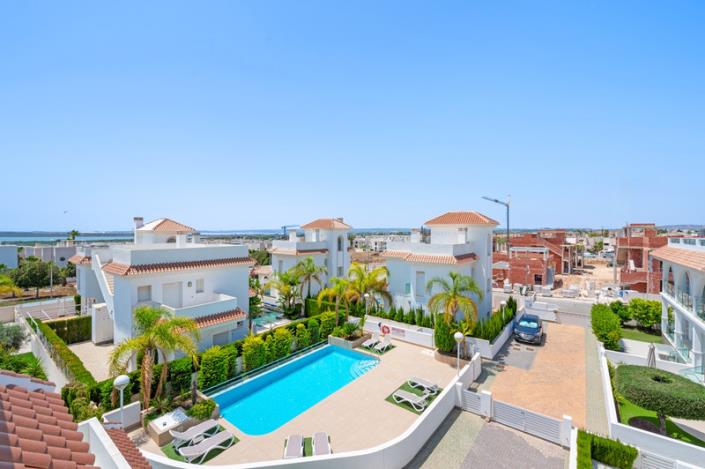 Image No.40-3 Bed Villa for sale