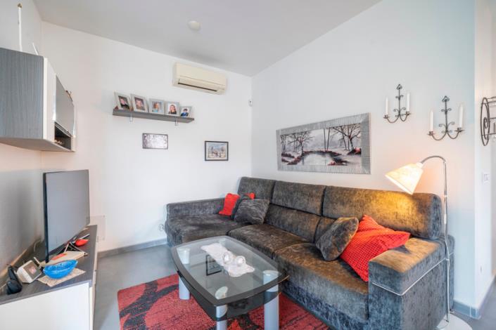 Image No.11-2 Bed Villa for sale