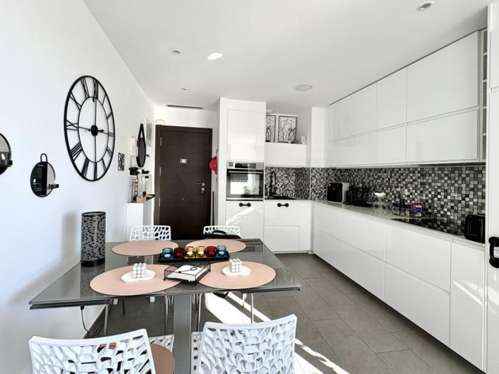 Image No.9-2 Bed Apartment for sale