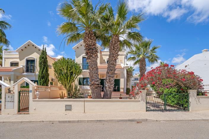 Image No.5-3 Bed Villa / Detached for sale