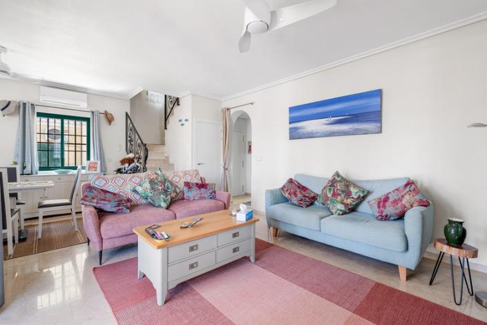 Image No.11-3 Bed Villa / Detached for sale