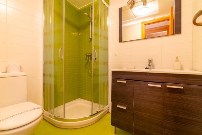 Image No.20-2 Bed Apartment for sale