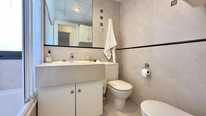 Image No.22-2 Bed Apartment for sale