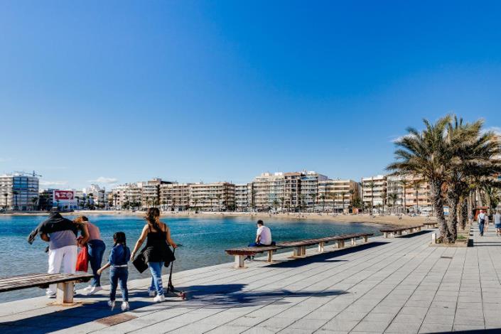 Image No.13-3 Bed Apartment for sale