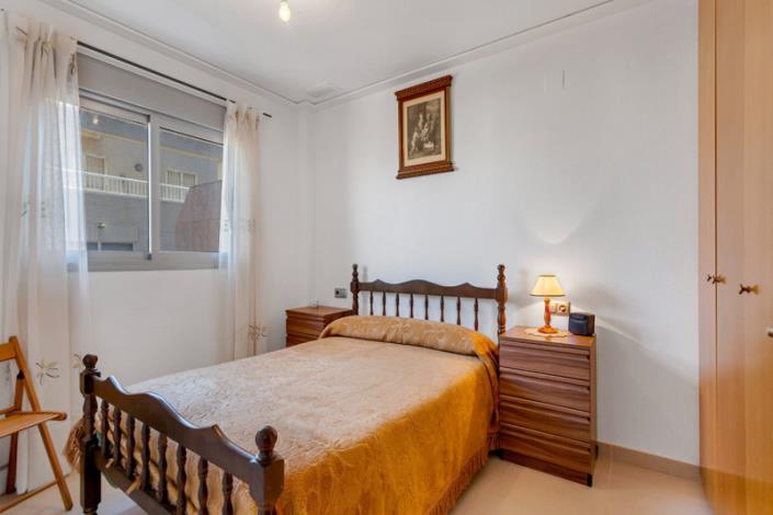 Image No.16-2 Bed Apartment for sale