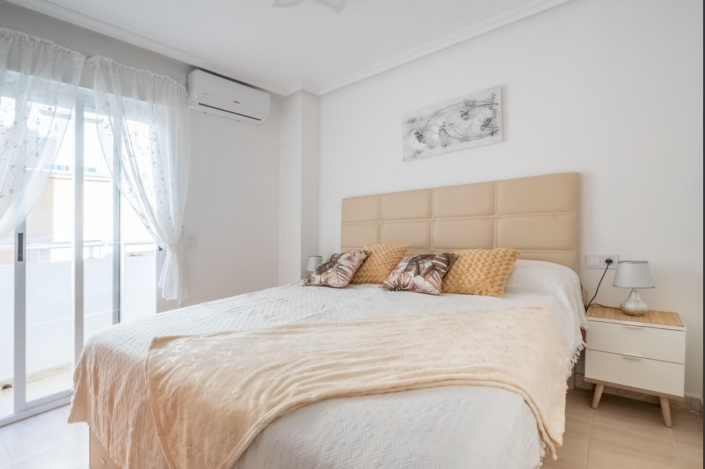 Image No.4-2 Bed Apartment for sale