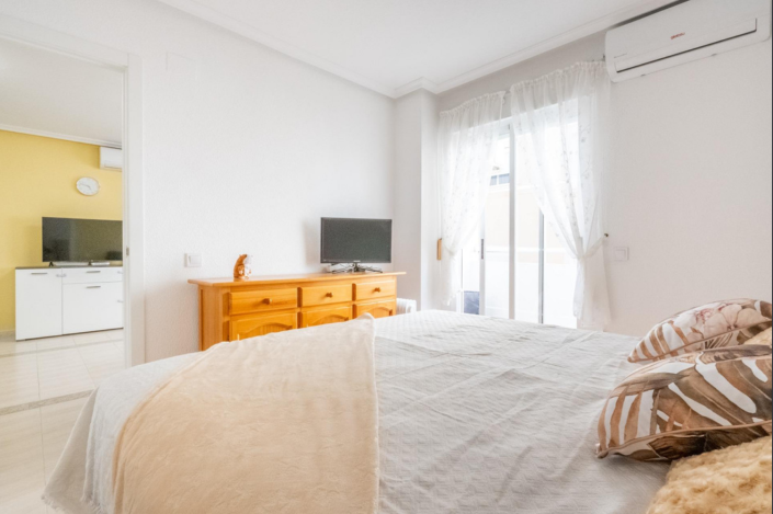 Image No.10-2 Bed Apartment for sale