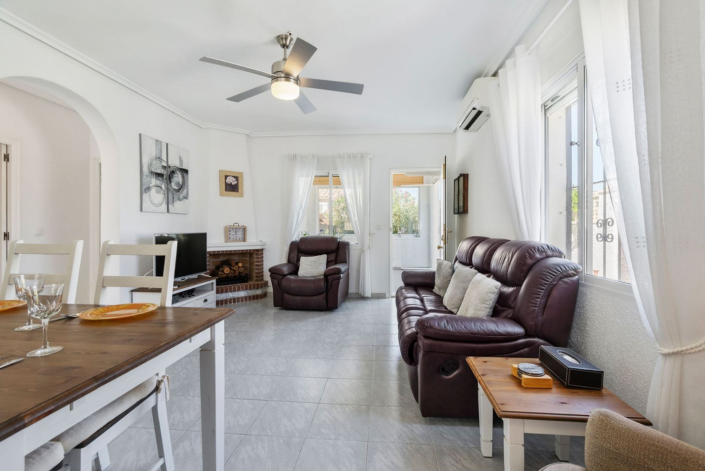 Image No.7-2 Bed Villa / Detached for sale